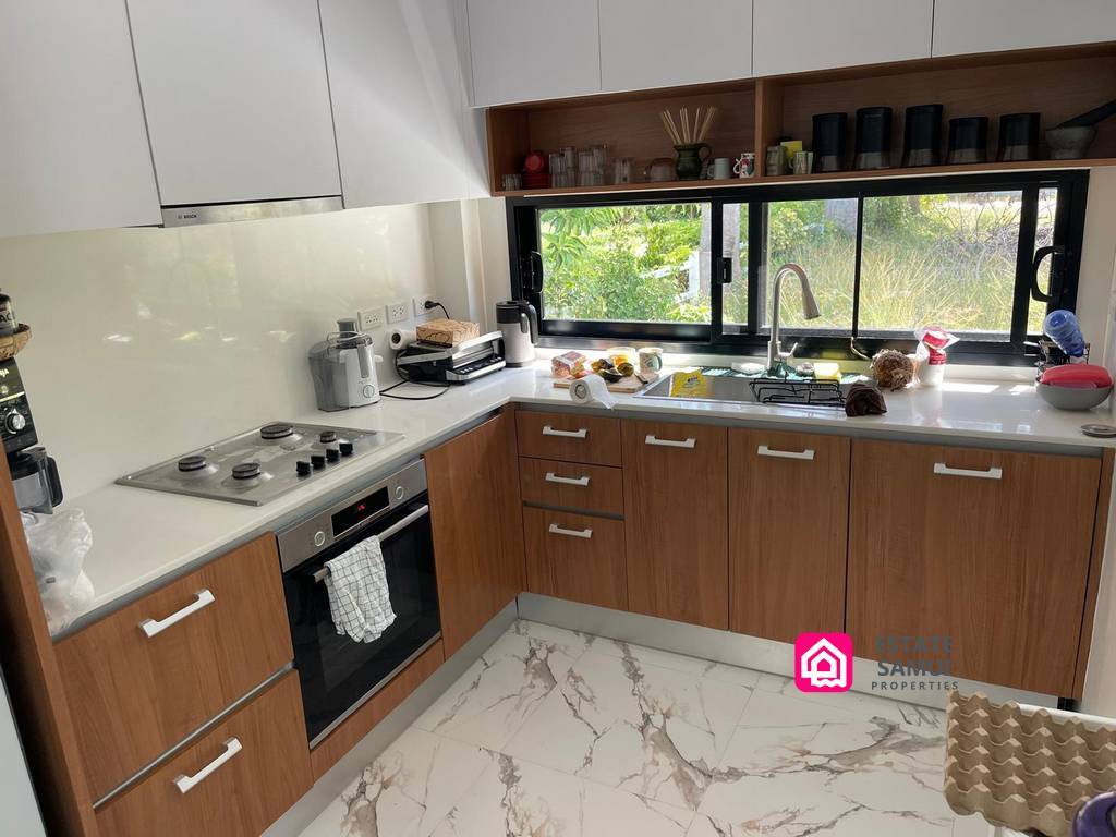 Cozy Pool Villa For Sale