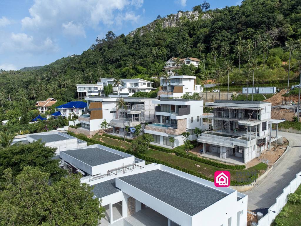 Modern Partial View Villa