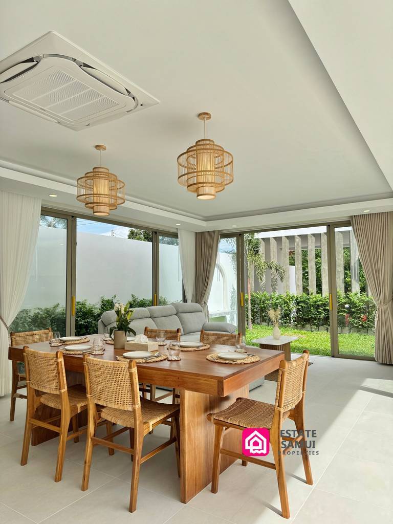 Charming Modern Pool Villas