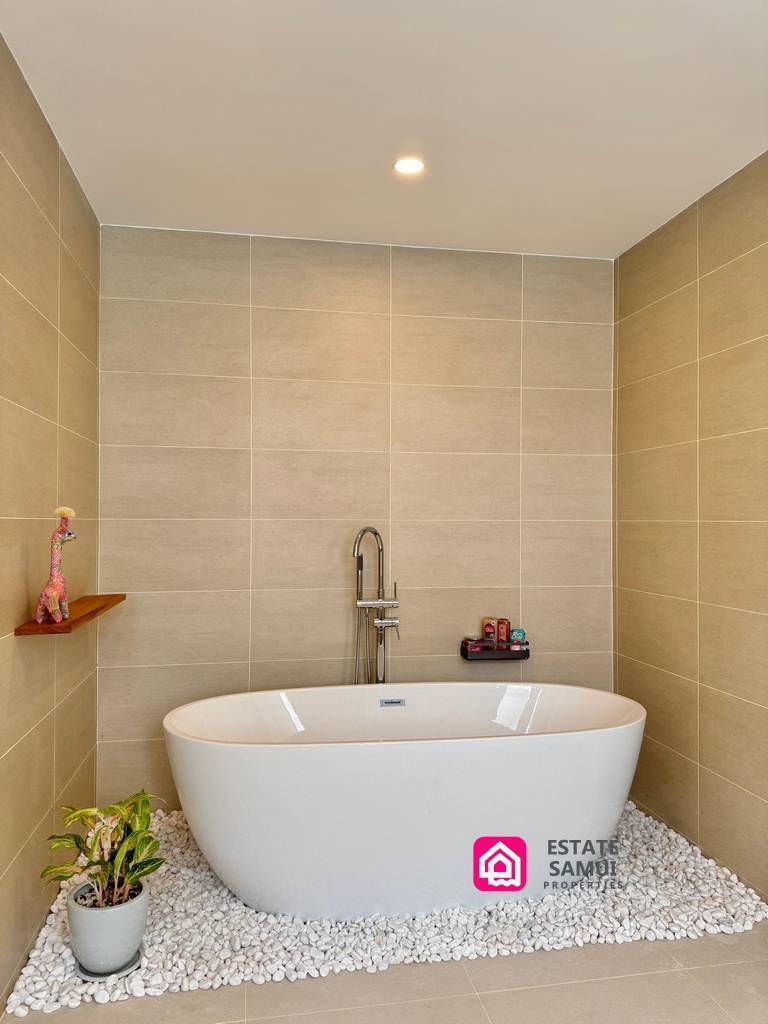 Charming Modern Pool Villas