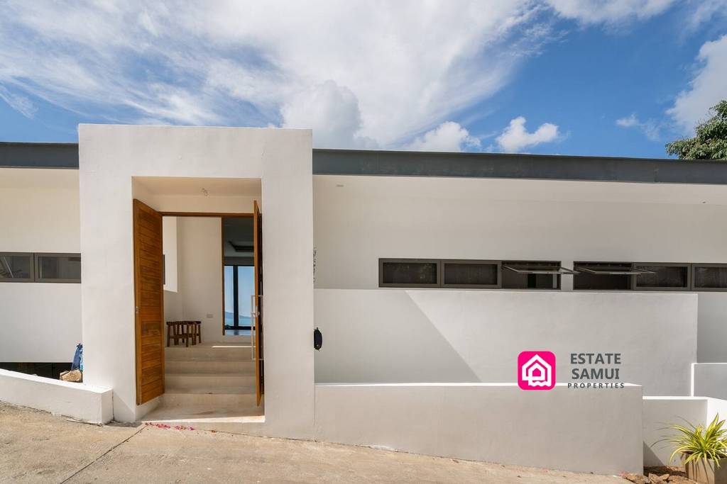 Charming Maenam Pool Villas