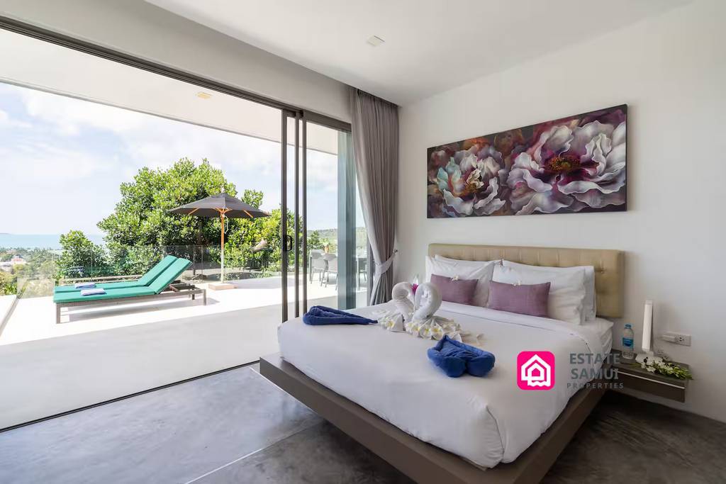 Charming Maenam Pool Villas