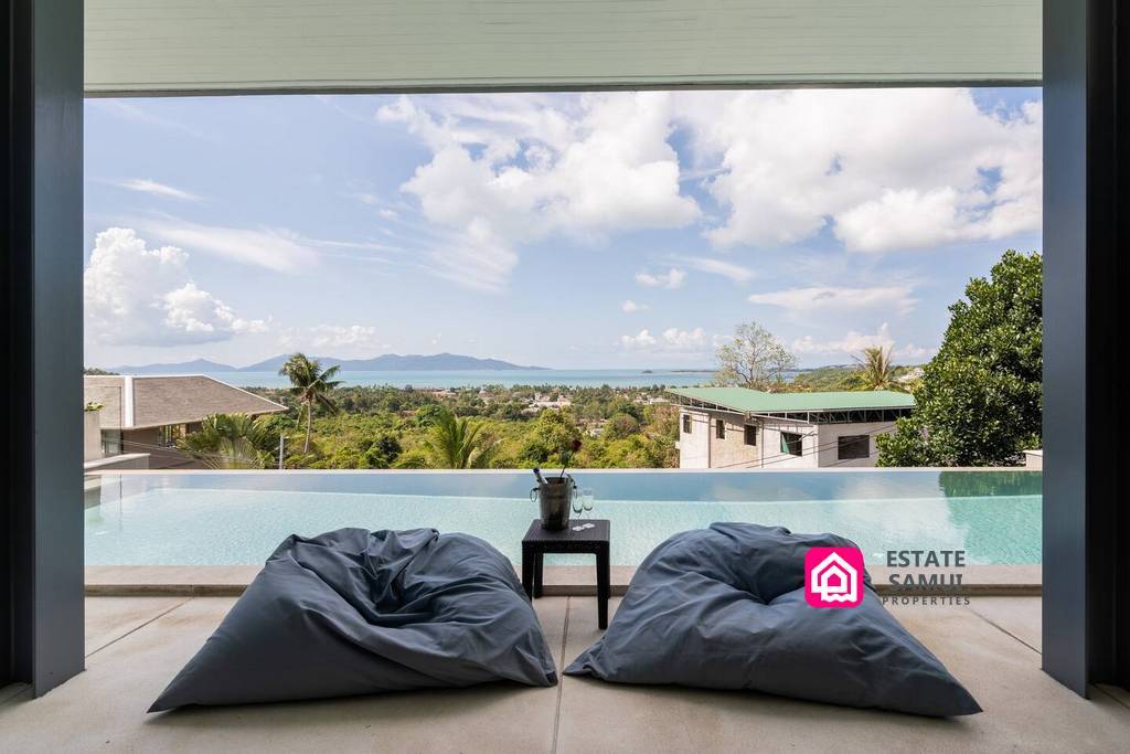 Charming Maenam Pool Villas