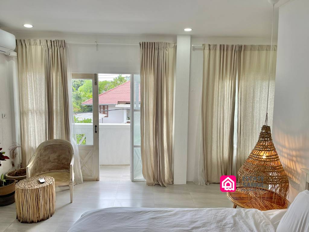 Bangrak Holiday Villa For Sale