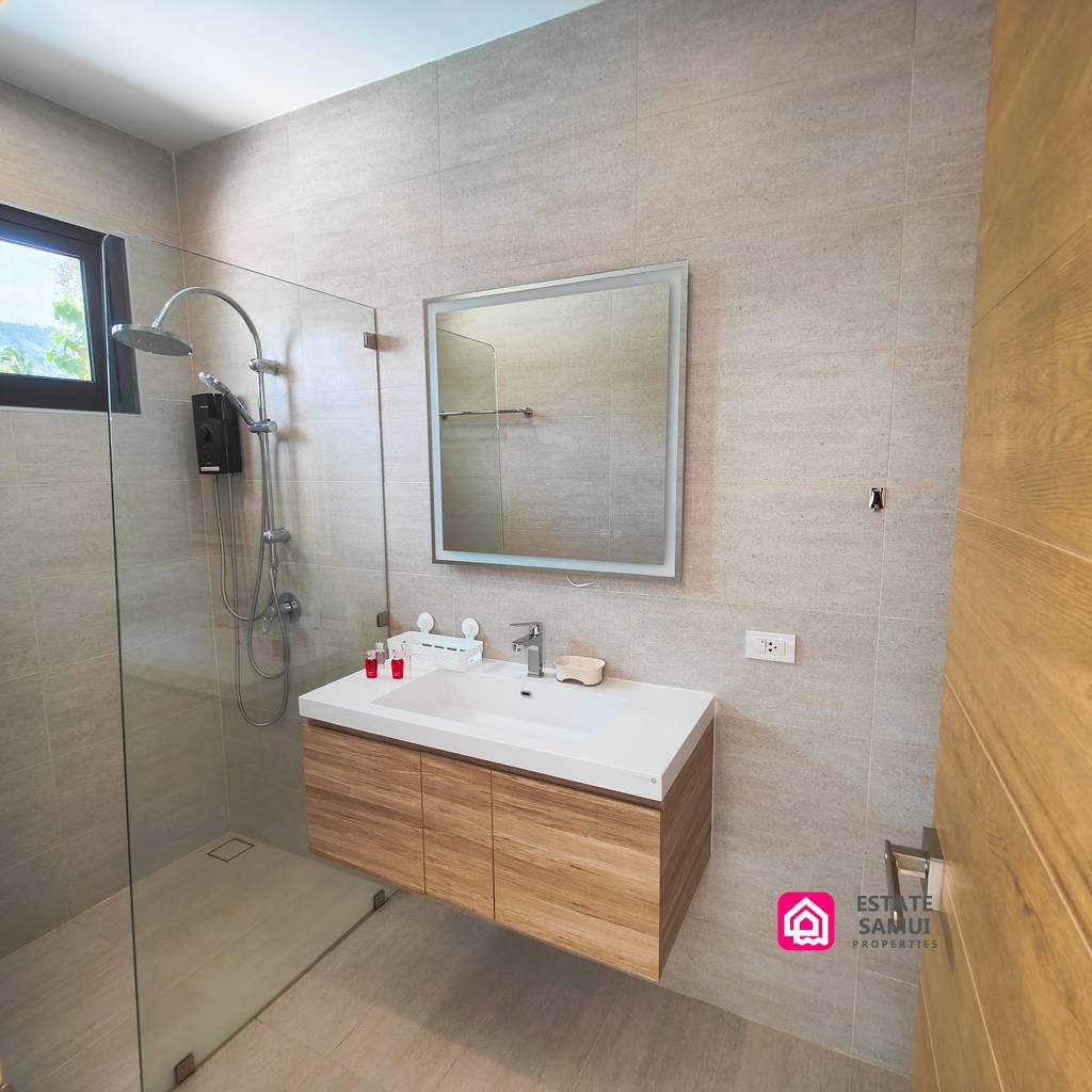 Lamai Pool Villa For Sale