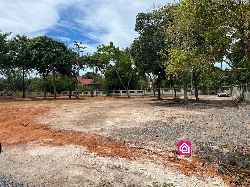 Flat Thong Krut Land For Sale