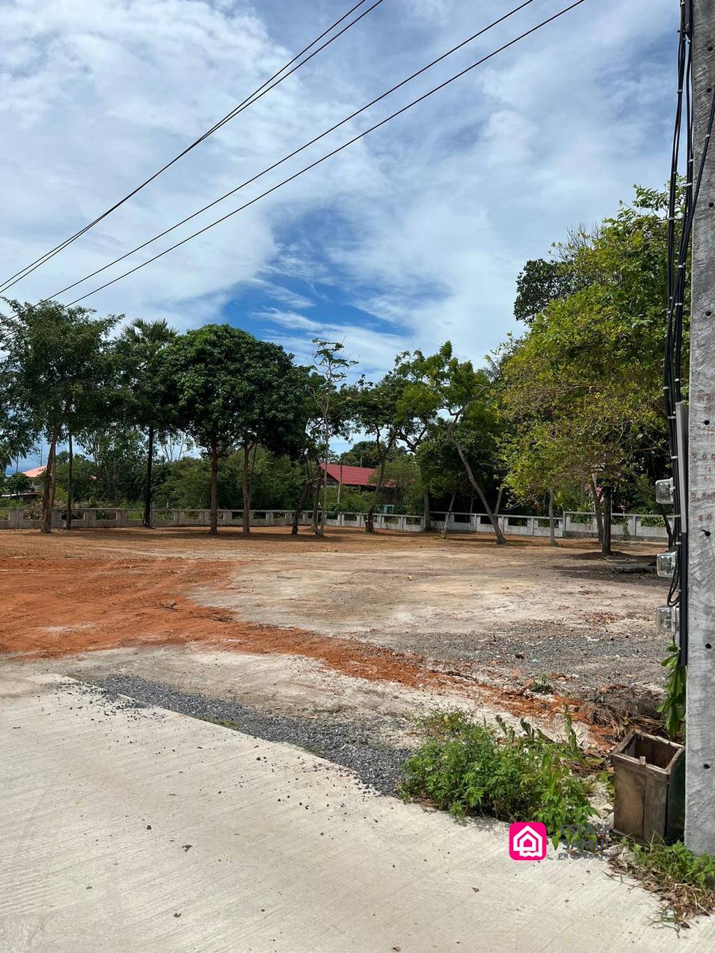 Flat Thong Krut Land For Sale