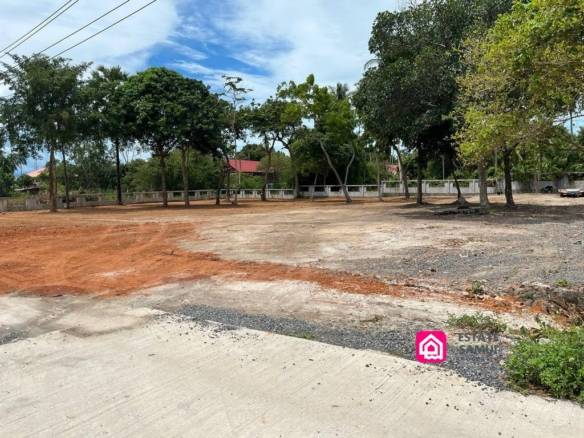 Flat Thong Krut Land For Sale