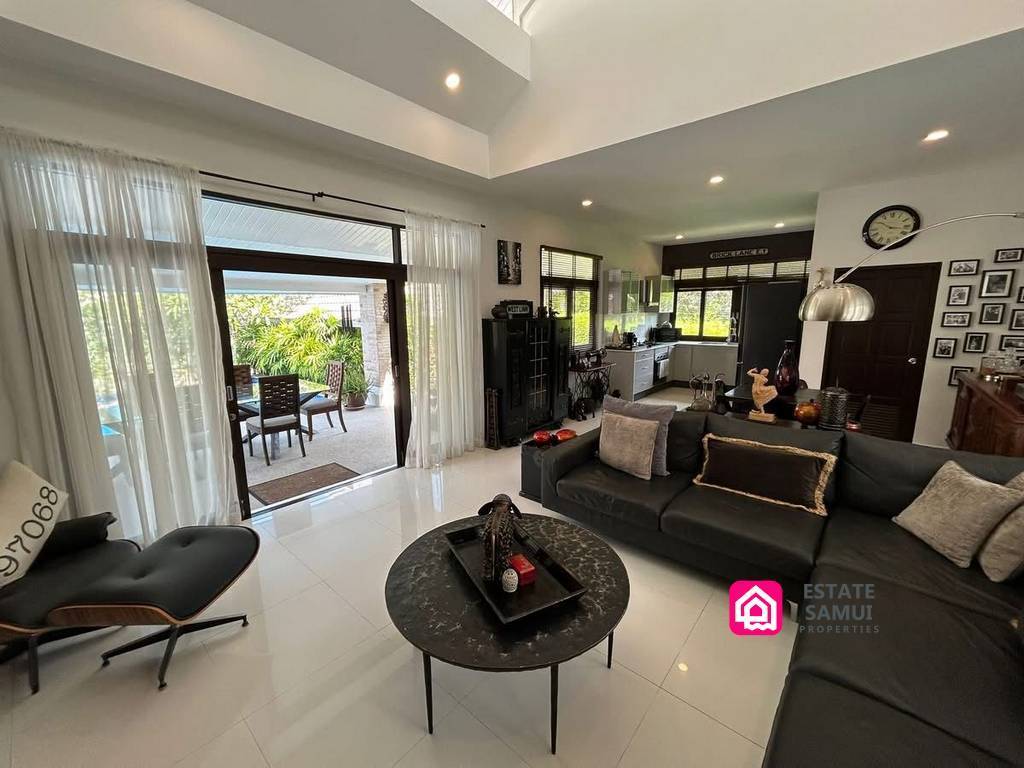 Spacious Bophut Pool Villa