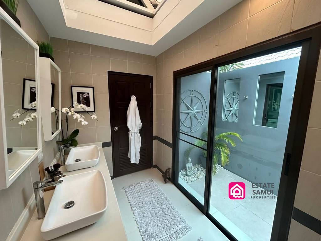 Spacious Bophut Pool Villa