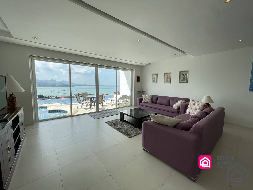 sea view pool apartment