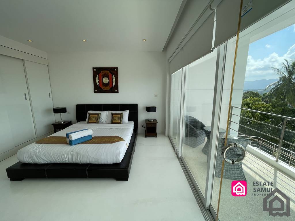 sea view pool apartment