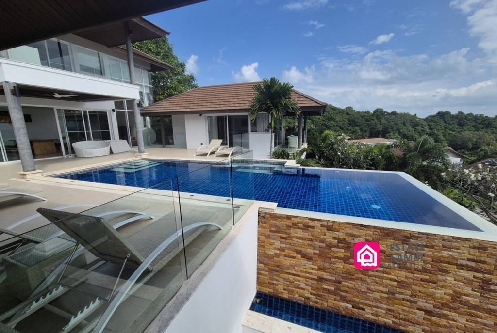 Stylish Cheong Mon Villa