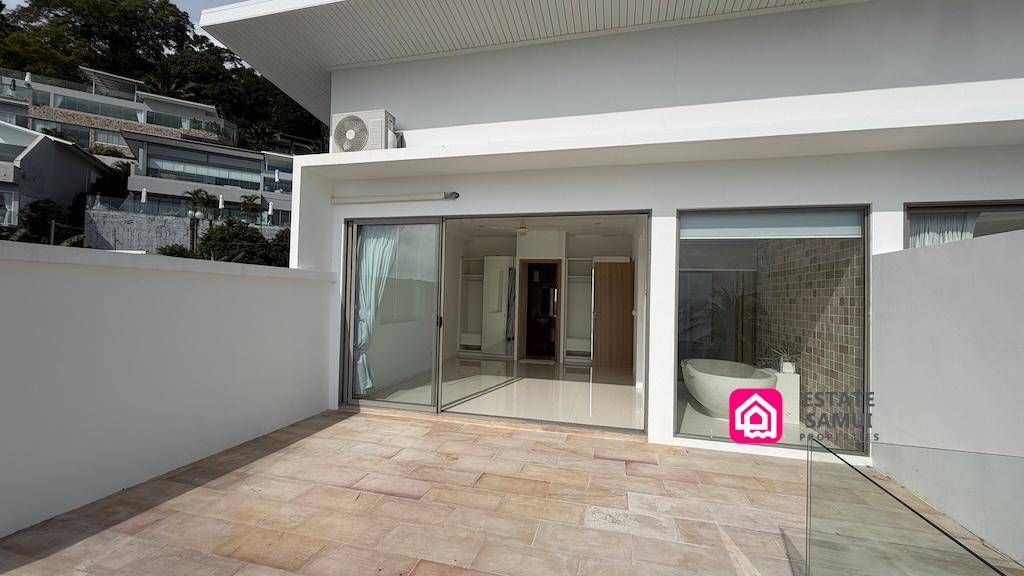 Simple Sea View Villa