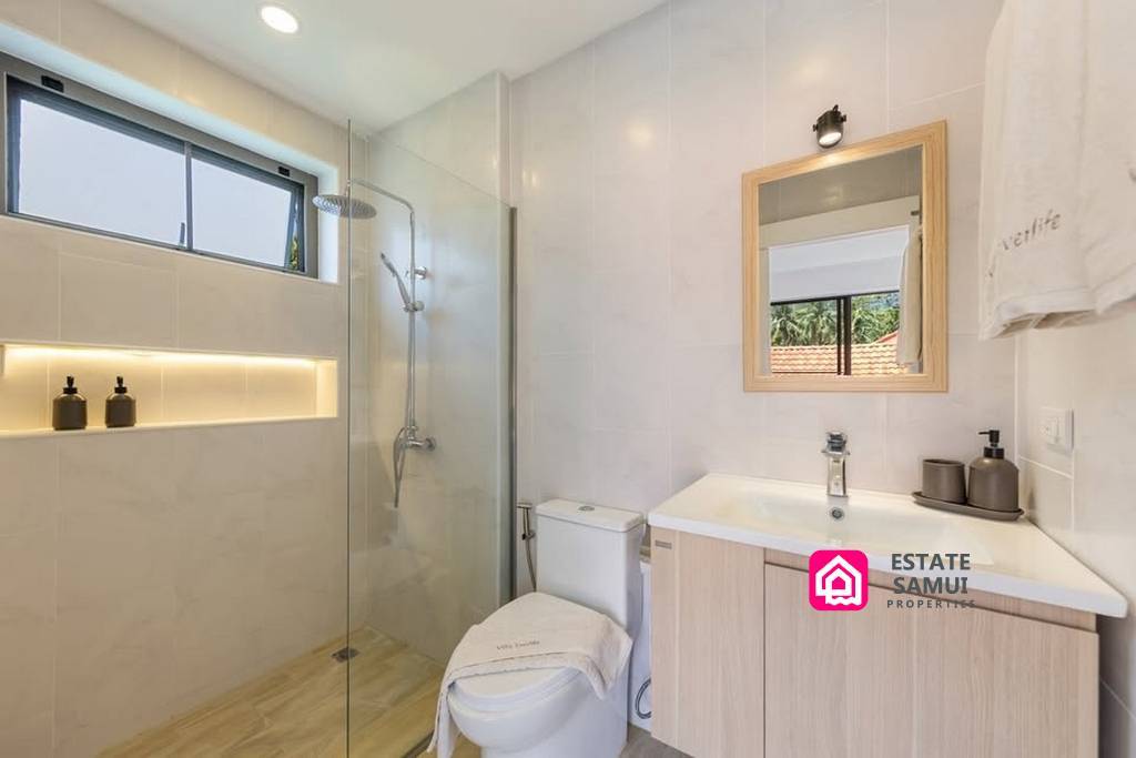 Cozy Lamai Villa For Sale