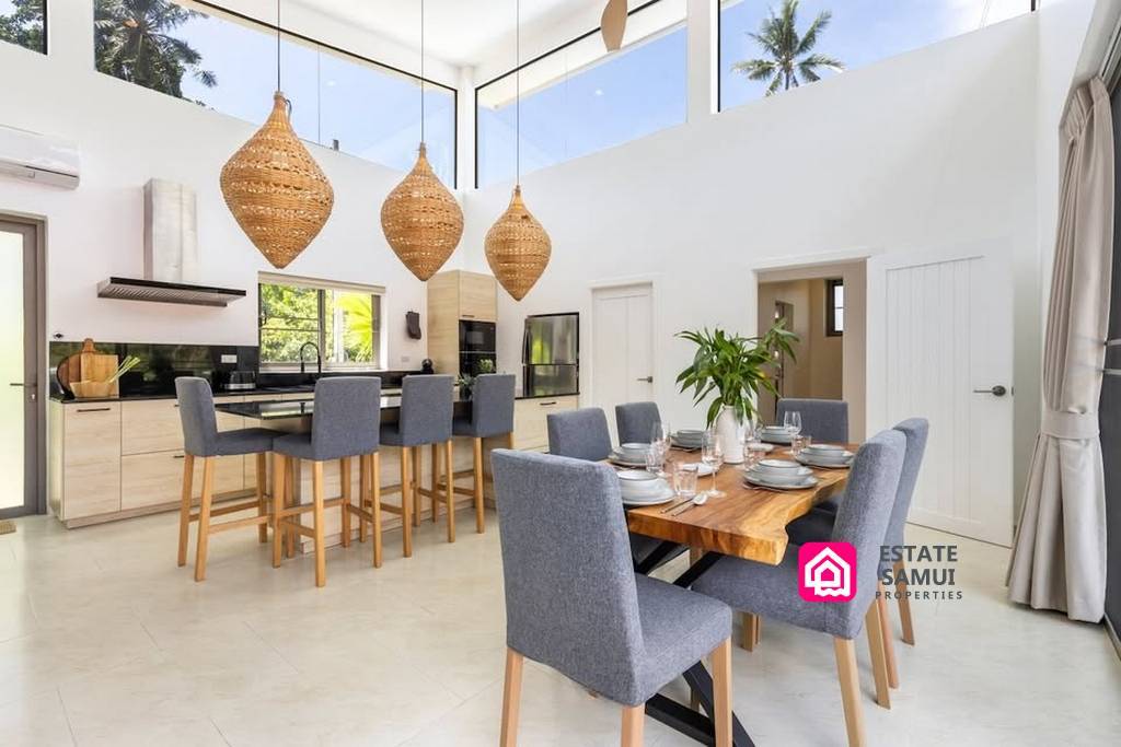 Cozy Lamai Villa For Sale