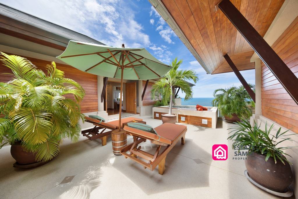 Expansive Luxury Villa