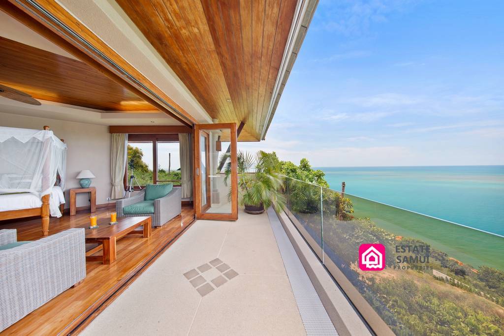 Expansive Luxury Villa