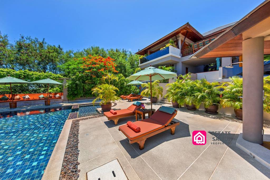 Expansive Luxury Villa