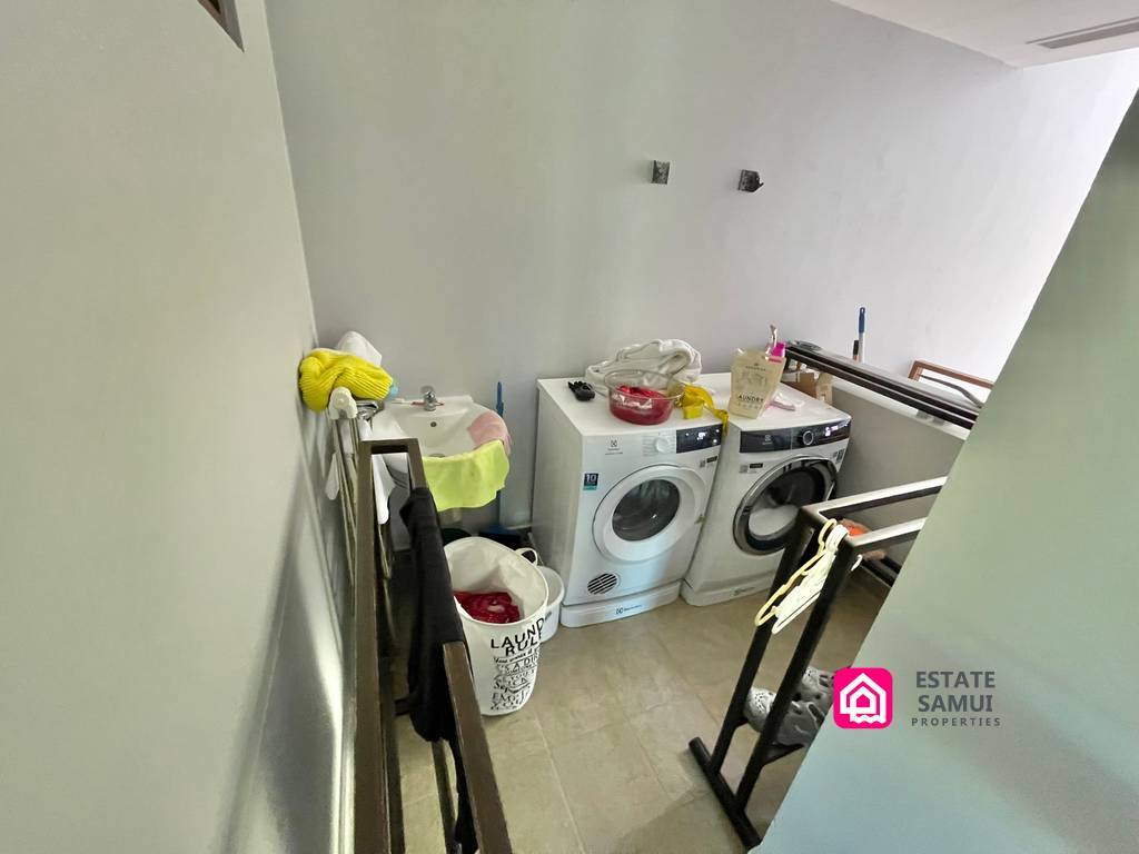 Spacious Sea View Condo