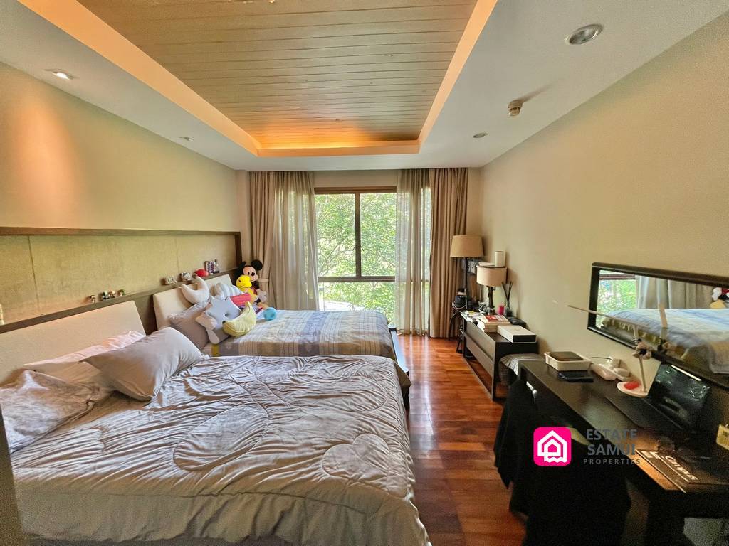 Spacious Sea View Condo