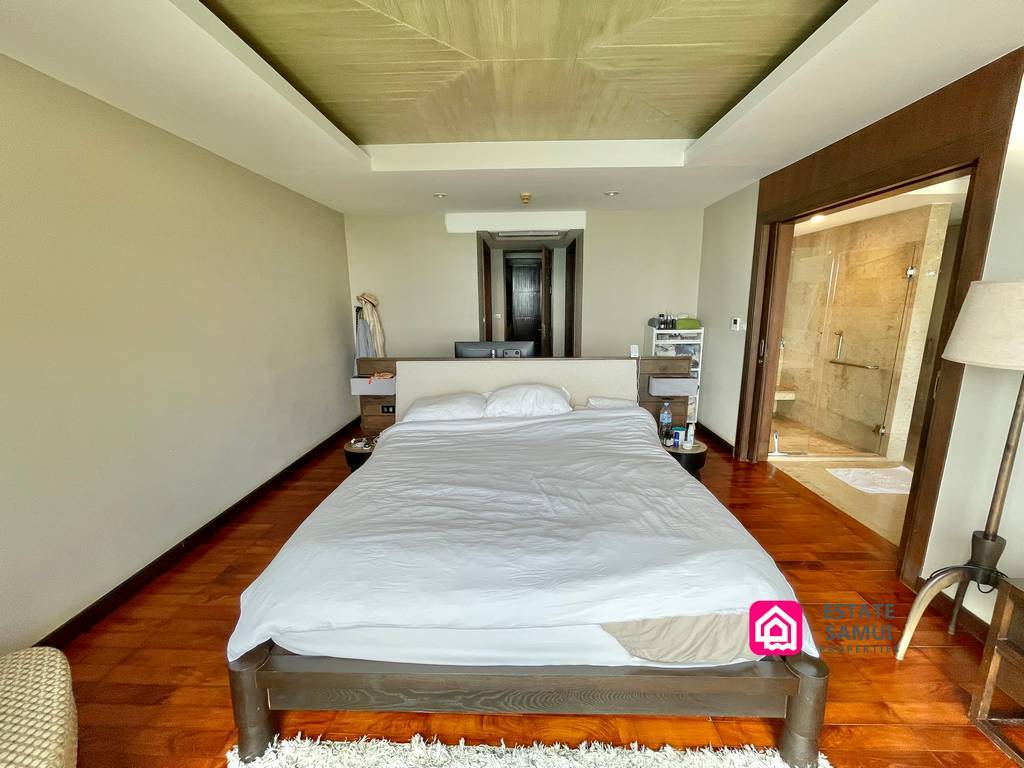 Spacious Sea View Condo