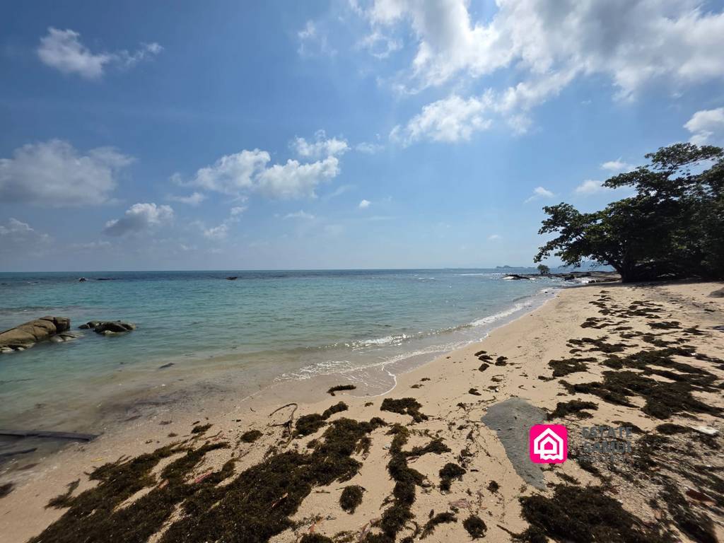 Spacious Sea View Condo