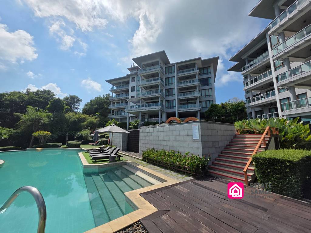 Spacious Sea View Condo