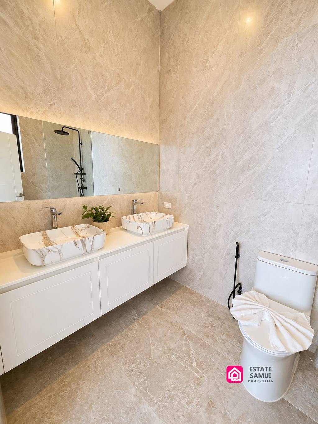 Lamai Modern Pool Villas