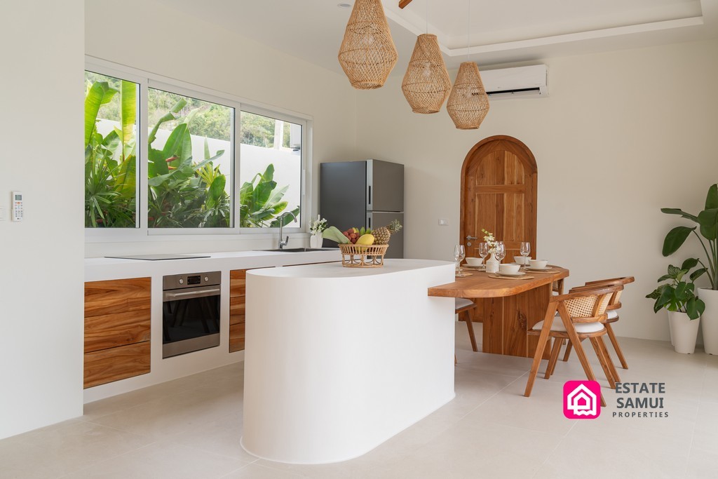 Balinese Baan Tai Villas