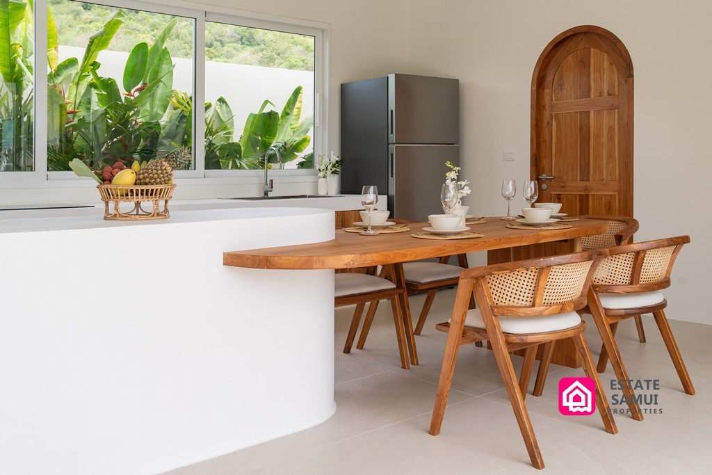 Balinese Baan Tai Villas