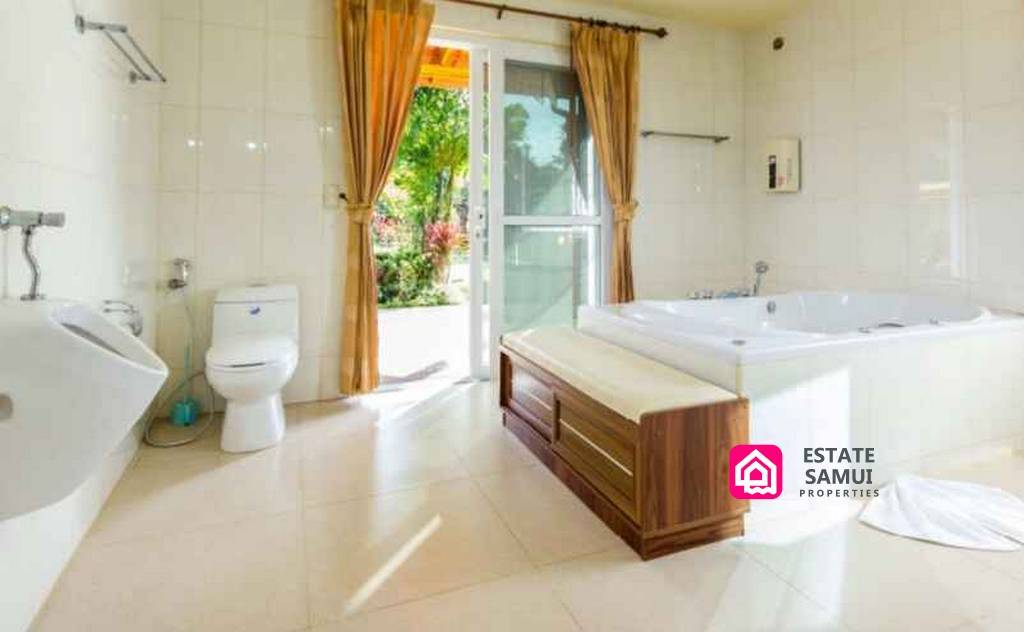 Modern Nathorn Resort