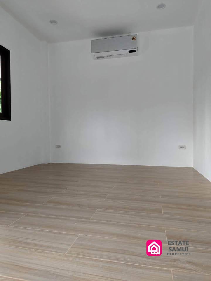 refurbished lipa noi townhouse