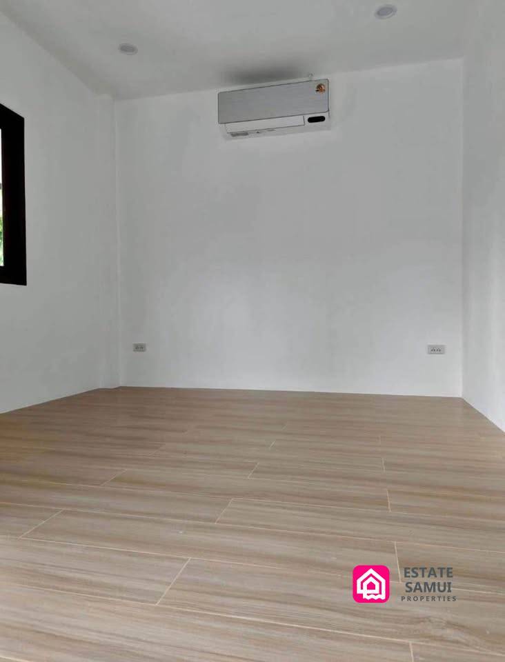 refurbished lipa noi townhouse