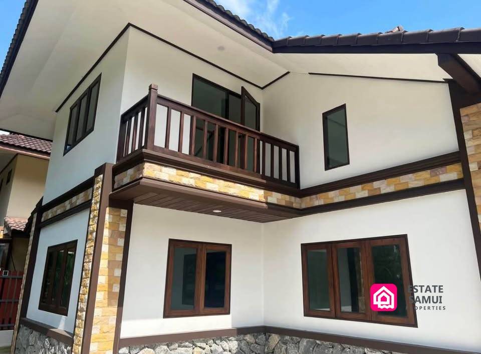 refurbished lipa noi townhouse