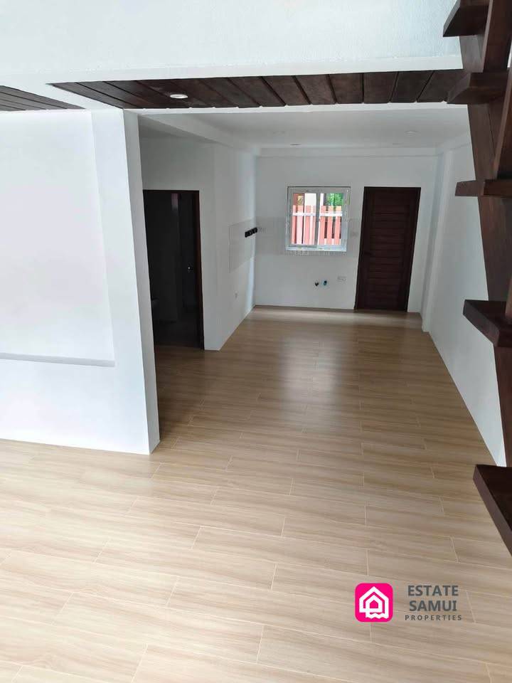 refurbished lipa noi townhouse