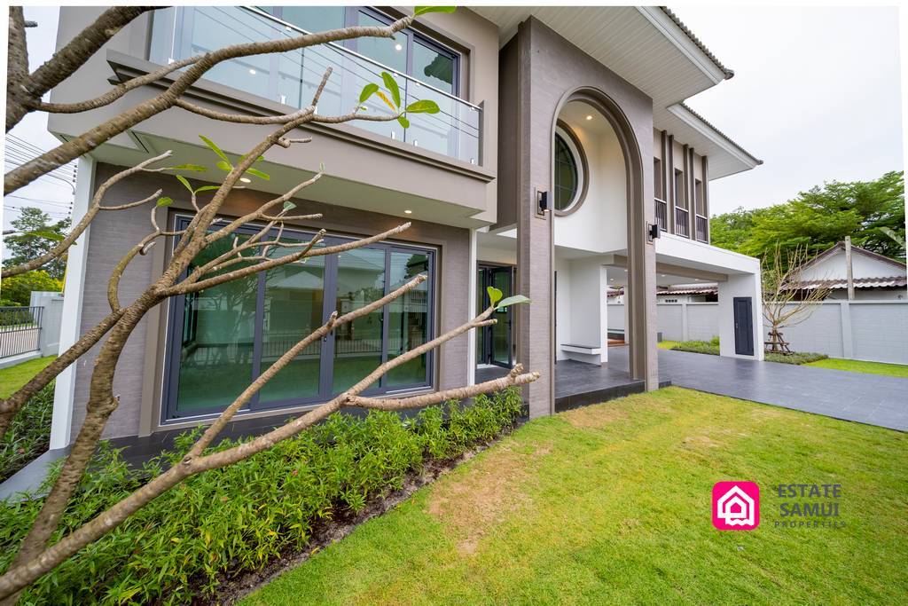 spacious modern villas for sale