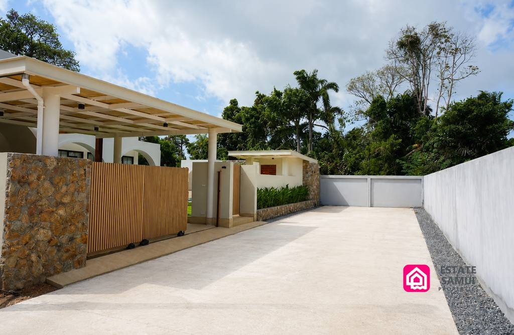 Balinese Taling Ngam Villa