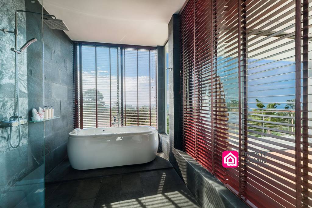 Bang Por Luxury Villa