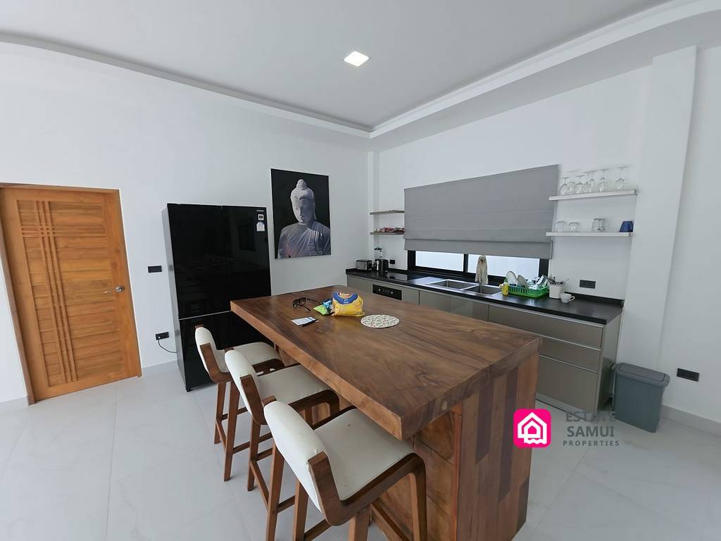 Peaceful Maenam Pool Villa