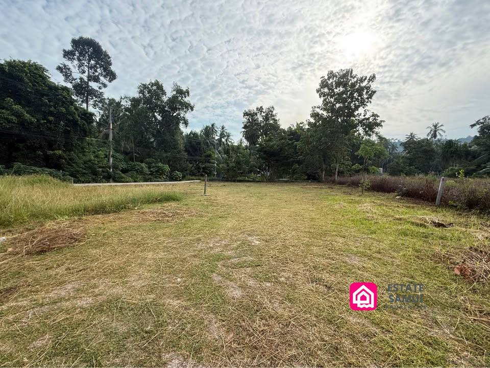 Modern Maenam Pool Villa