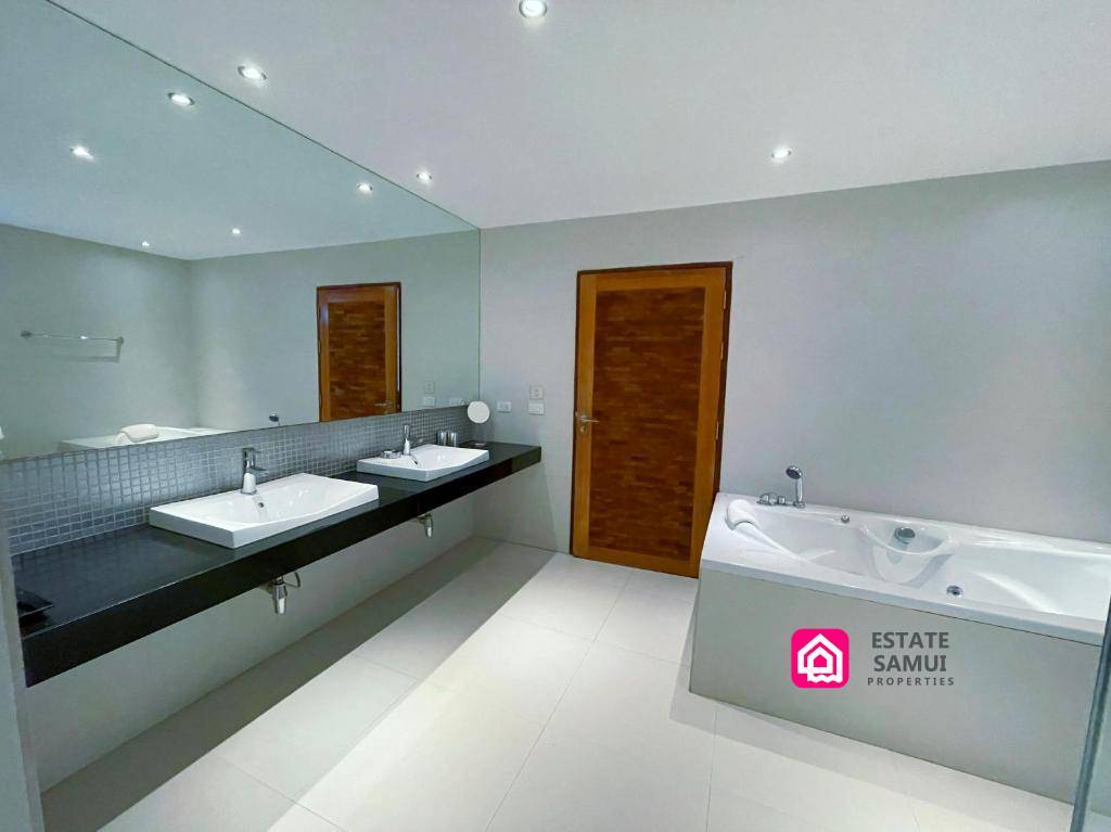 Modern Penthouse Lamai