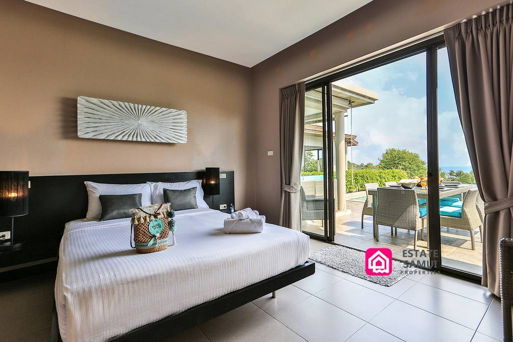 Spacious Lamai Pool Villa