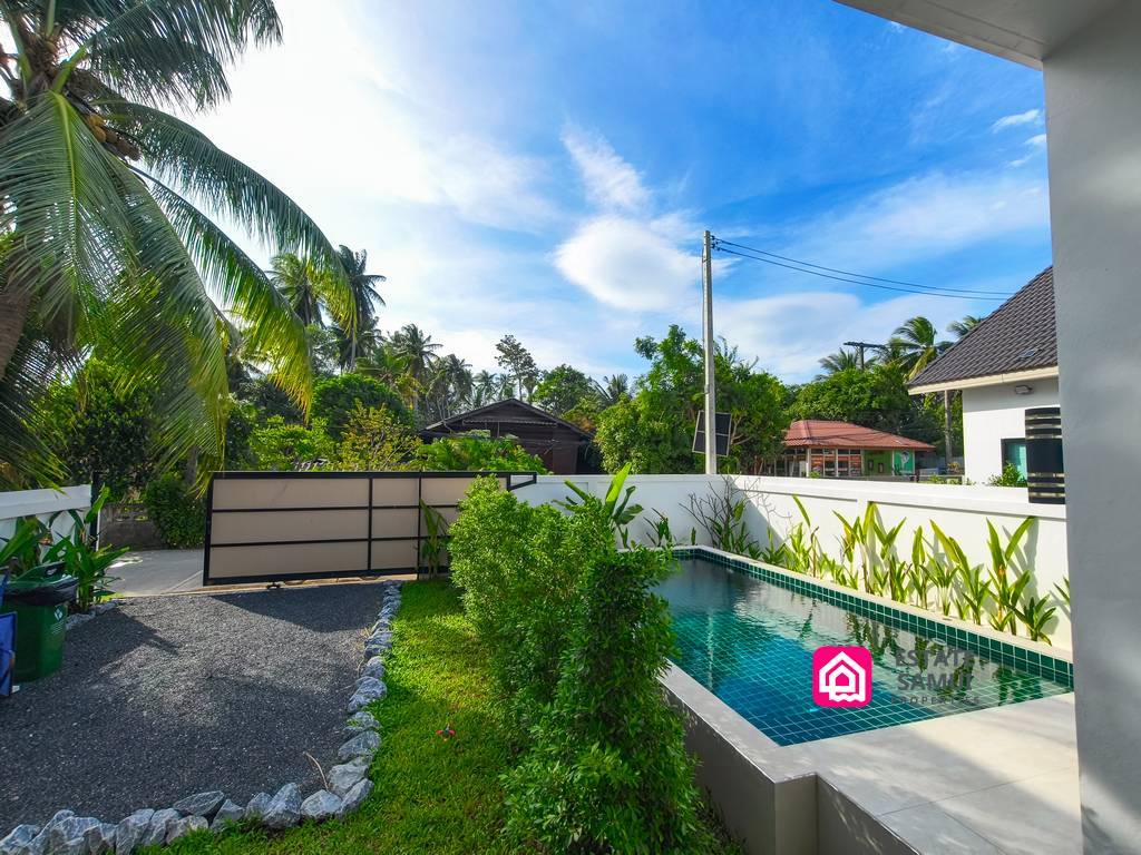 Modern Lipa Noi Villa