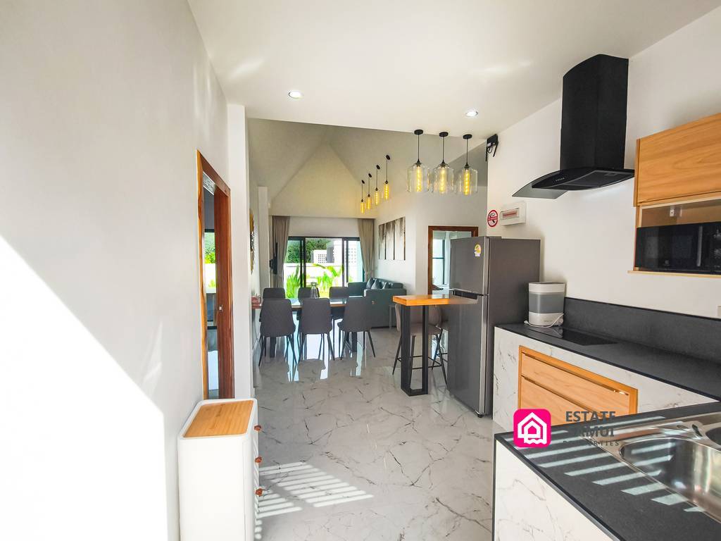 Modern Lipa Noi Villa
