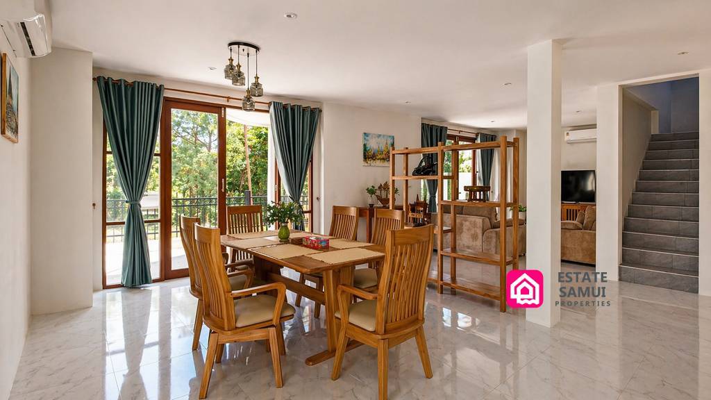 Tongson Bay Beachside Villa
