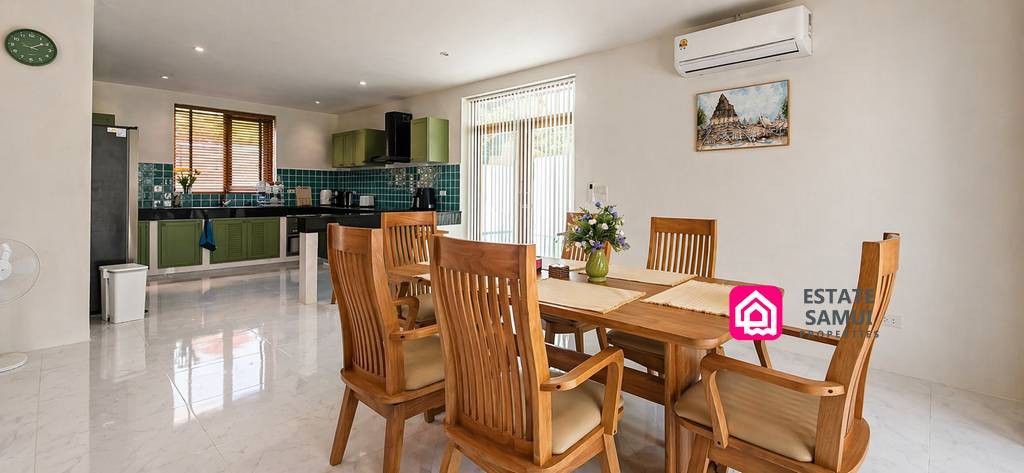 Tongson Bay Beachside Villa