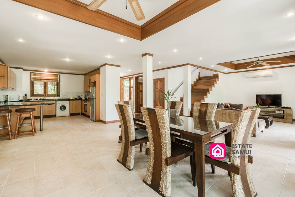 Affordable Tongson Bay Villa For Sale – 500m To Beach