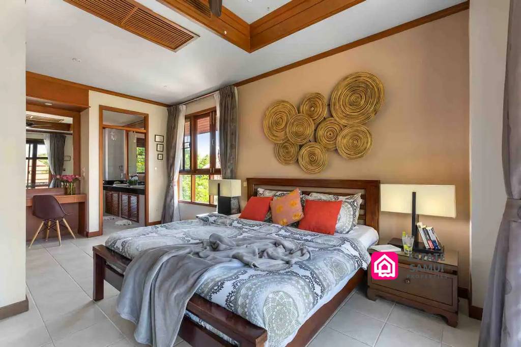 Beachside Tongson Bay Villa