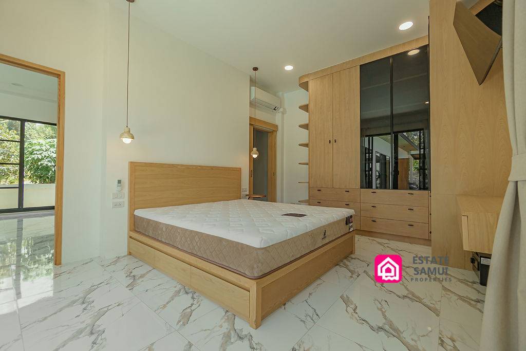 Modern Maenam Villa Samui